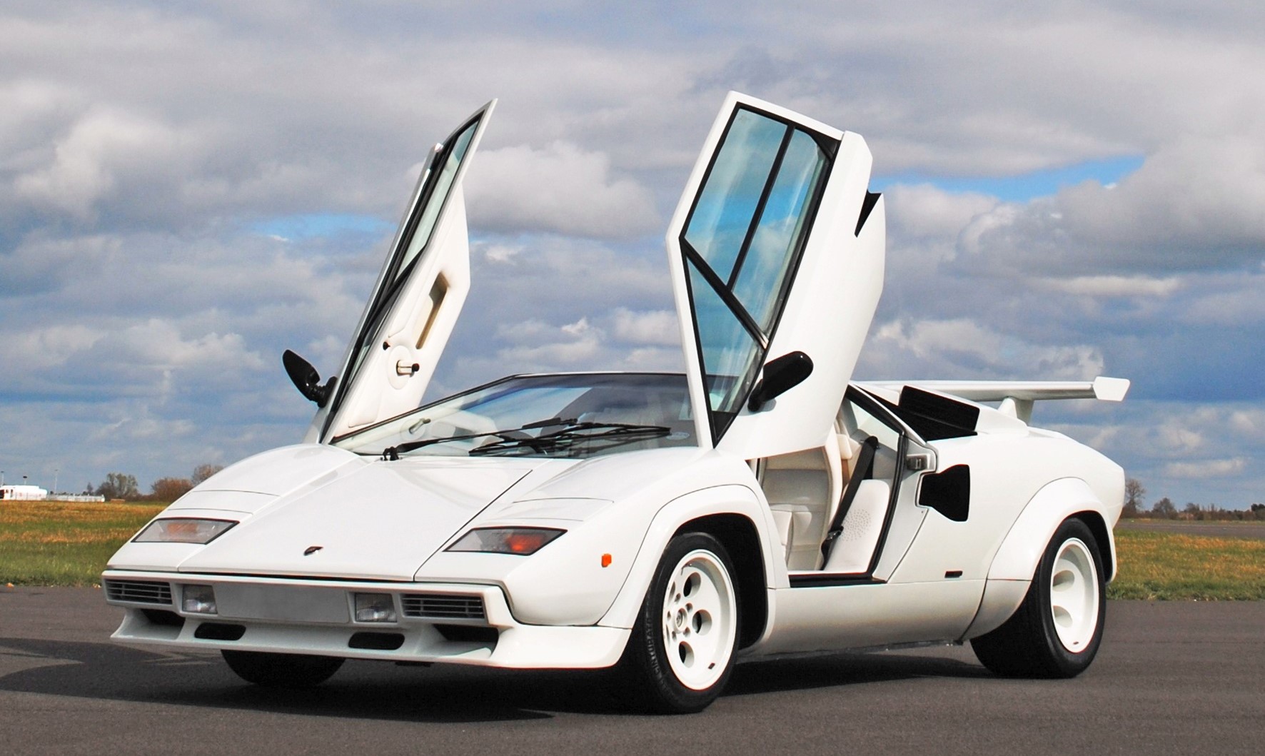 Lamborghini Countach LP400 S