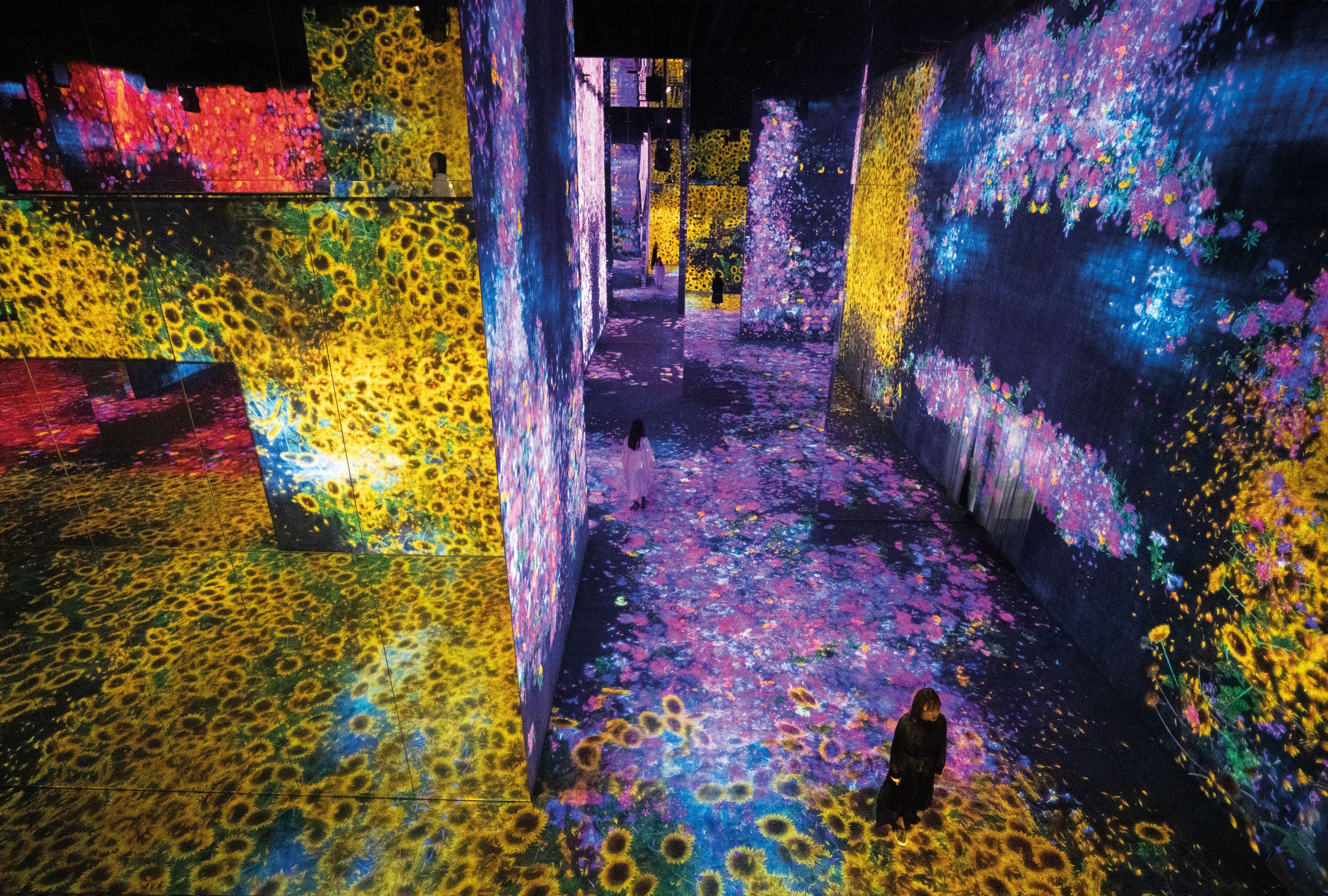 THE INSPIRED SPACES: TEAMLAB SUPERNATURE MACAO 挹注靈感活力的城市空間 - 超自然數位藝術空間